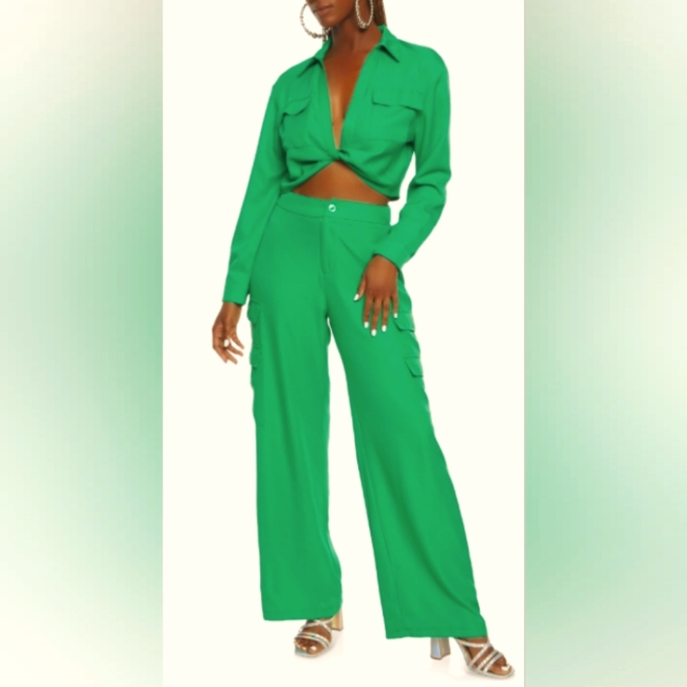Twist Front Crepe Top | Various Sizes| Green